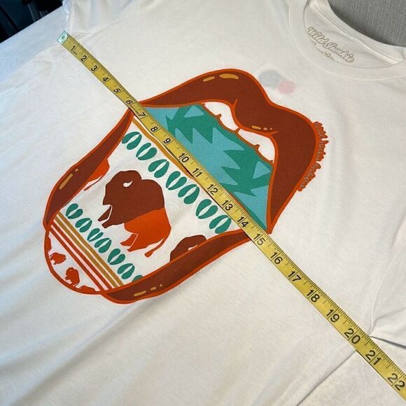 NEW Wild Junkie Colorful Buffalo Tshirt Sz Large Short Sleeve White Western Sout - Picture 5 of 6